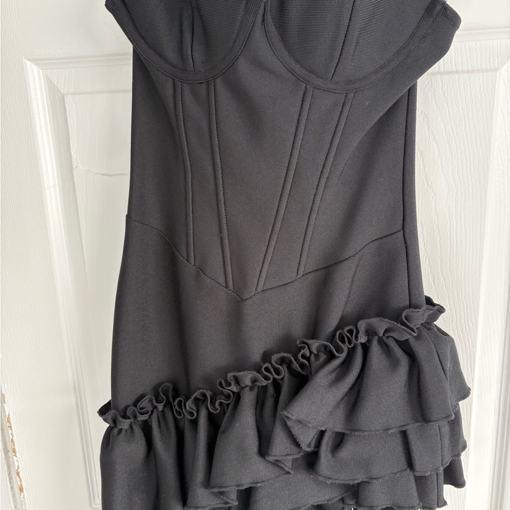 Elegant Black Strapless Dress